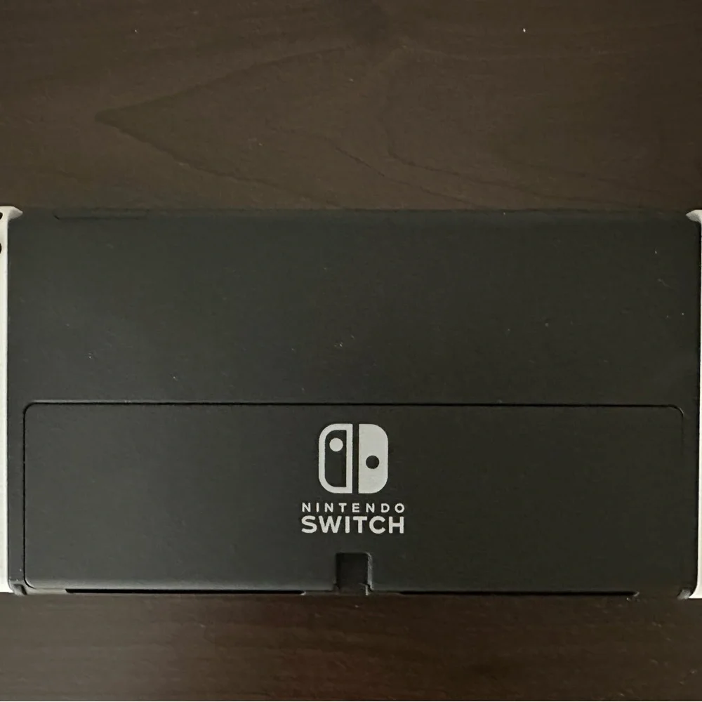 Nintendo Switch OLED Console - White - Picture 4 of 5